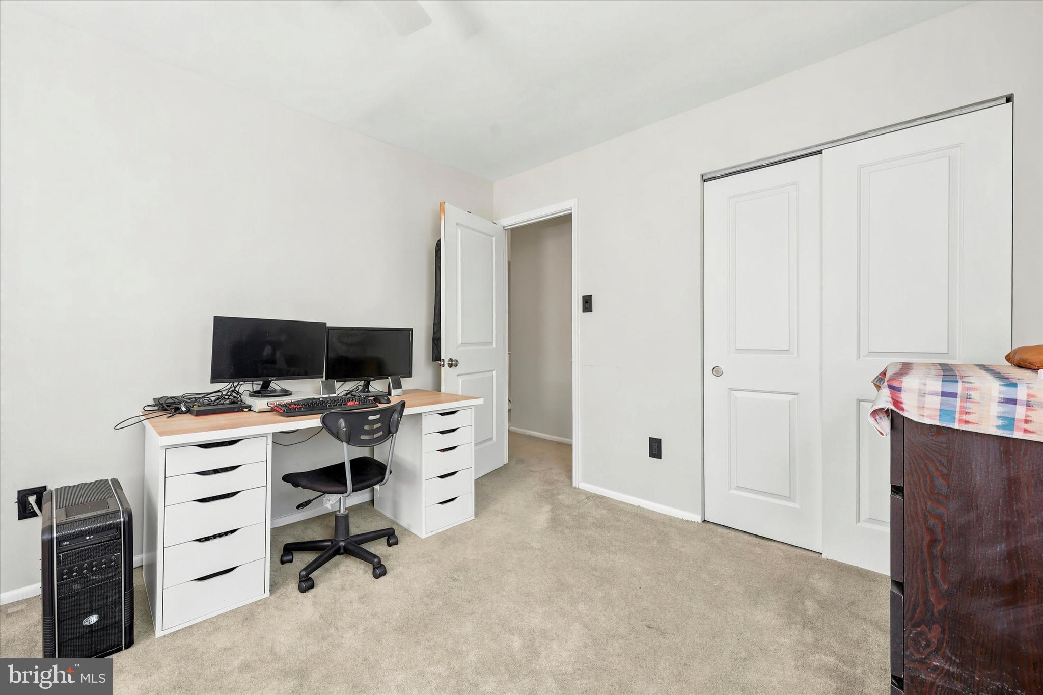 1384 ARUNDEL WAY