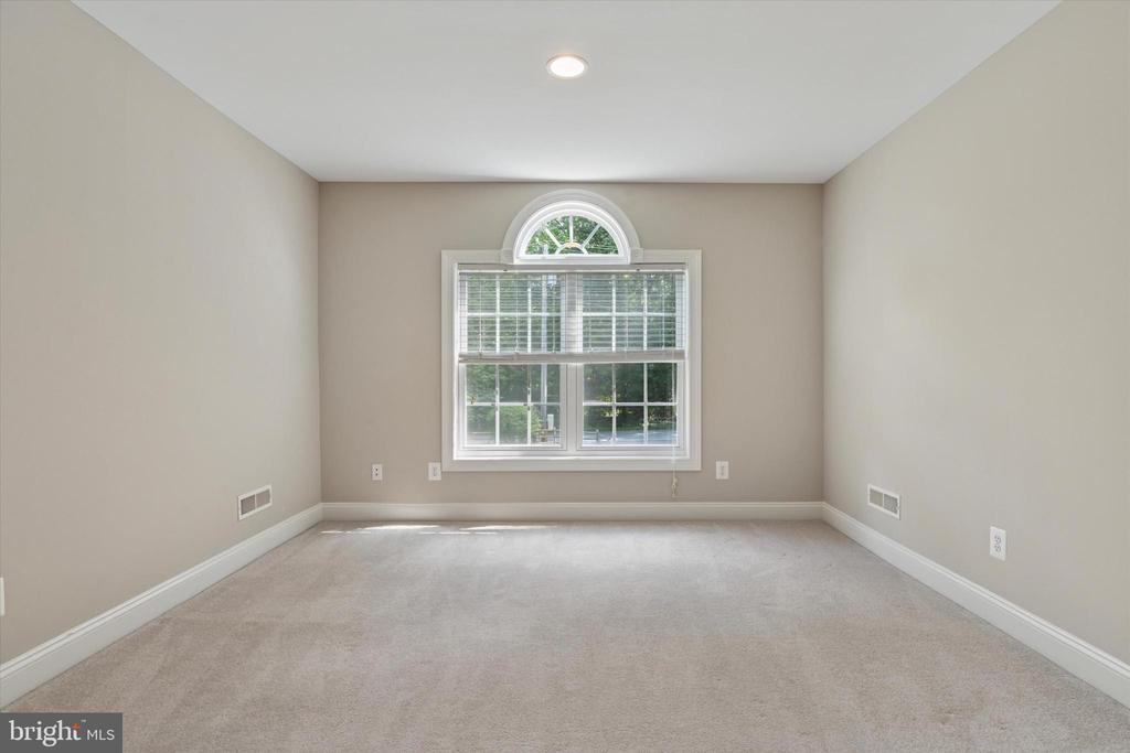 662 RESERVOIR ROAD