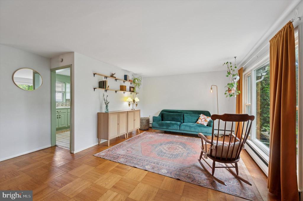 131 S Lynn Blvd