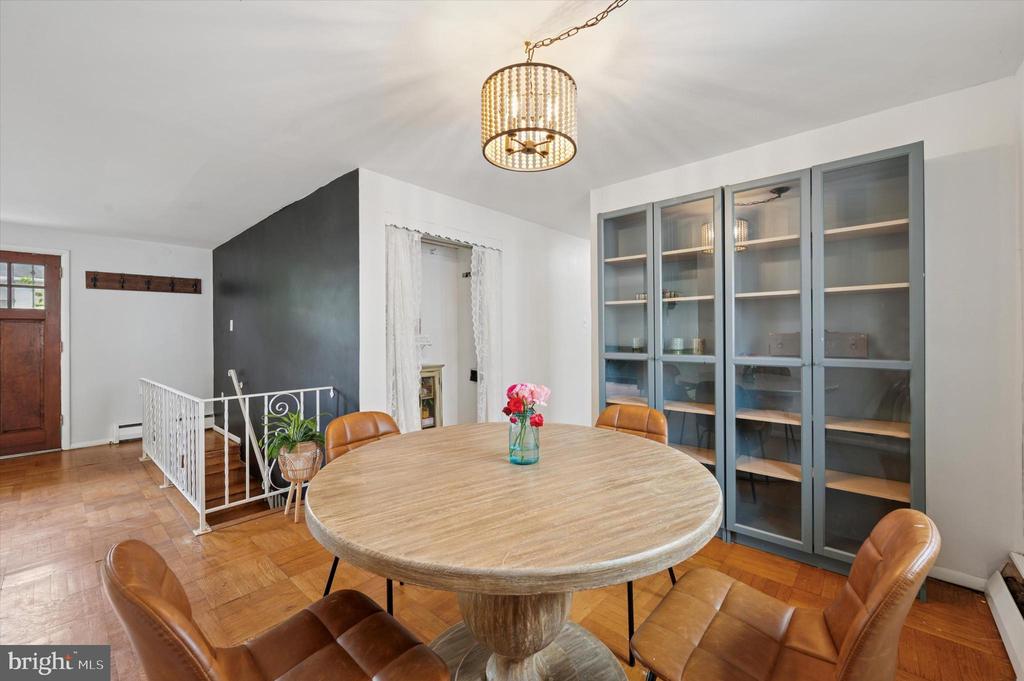 131 S Lynn Blvd