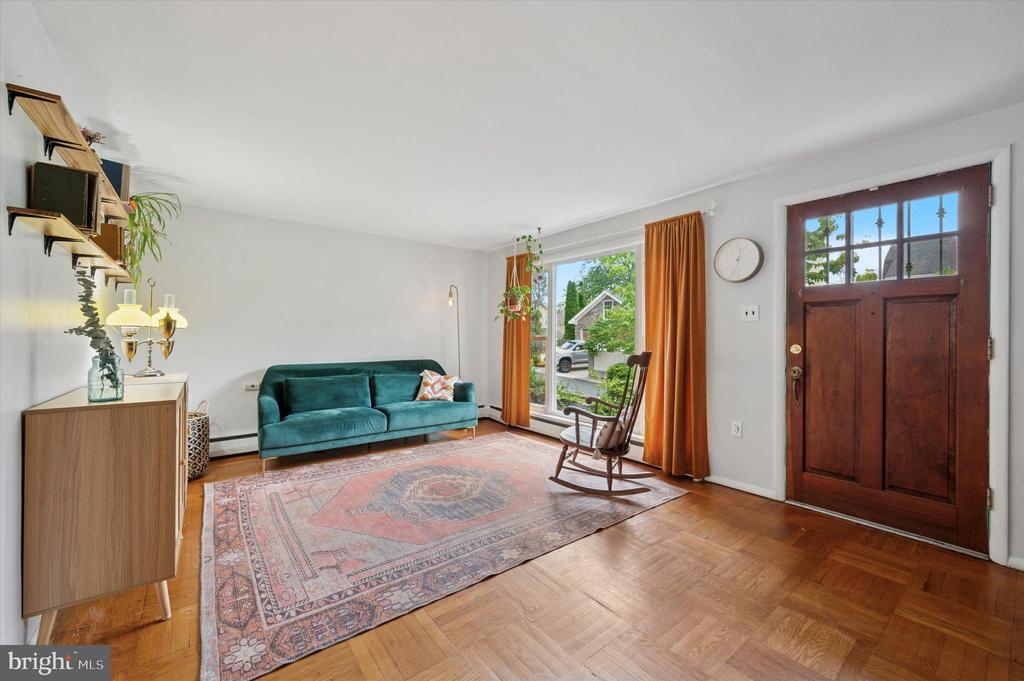 131 S Lynn Blvd