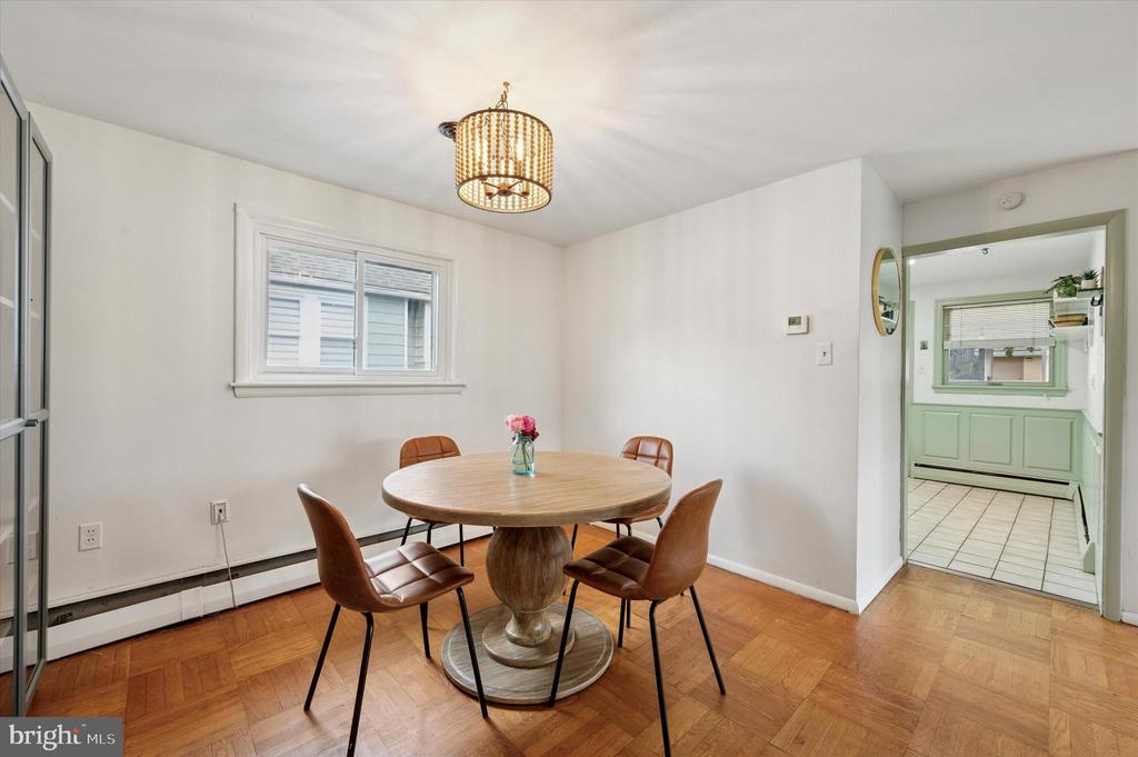 131 S Lynn Blvd