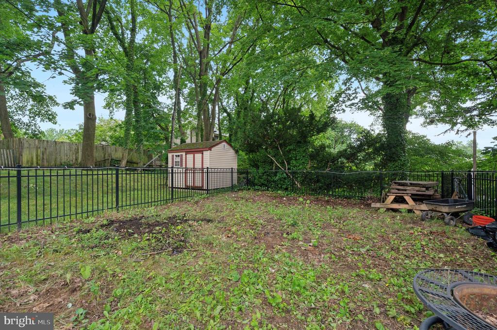 856 N Providence Rd