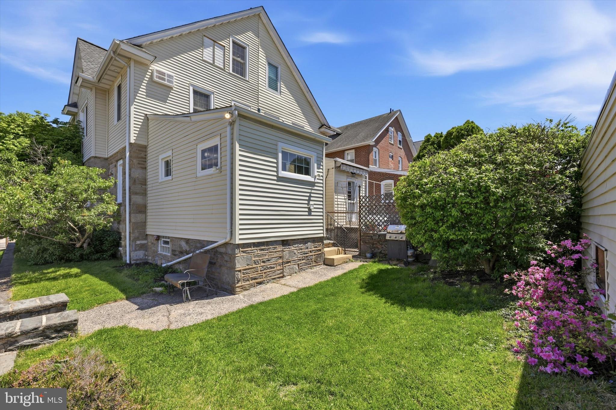 2438 E COUNTY LINE ROAD