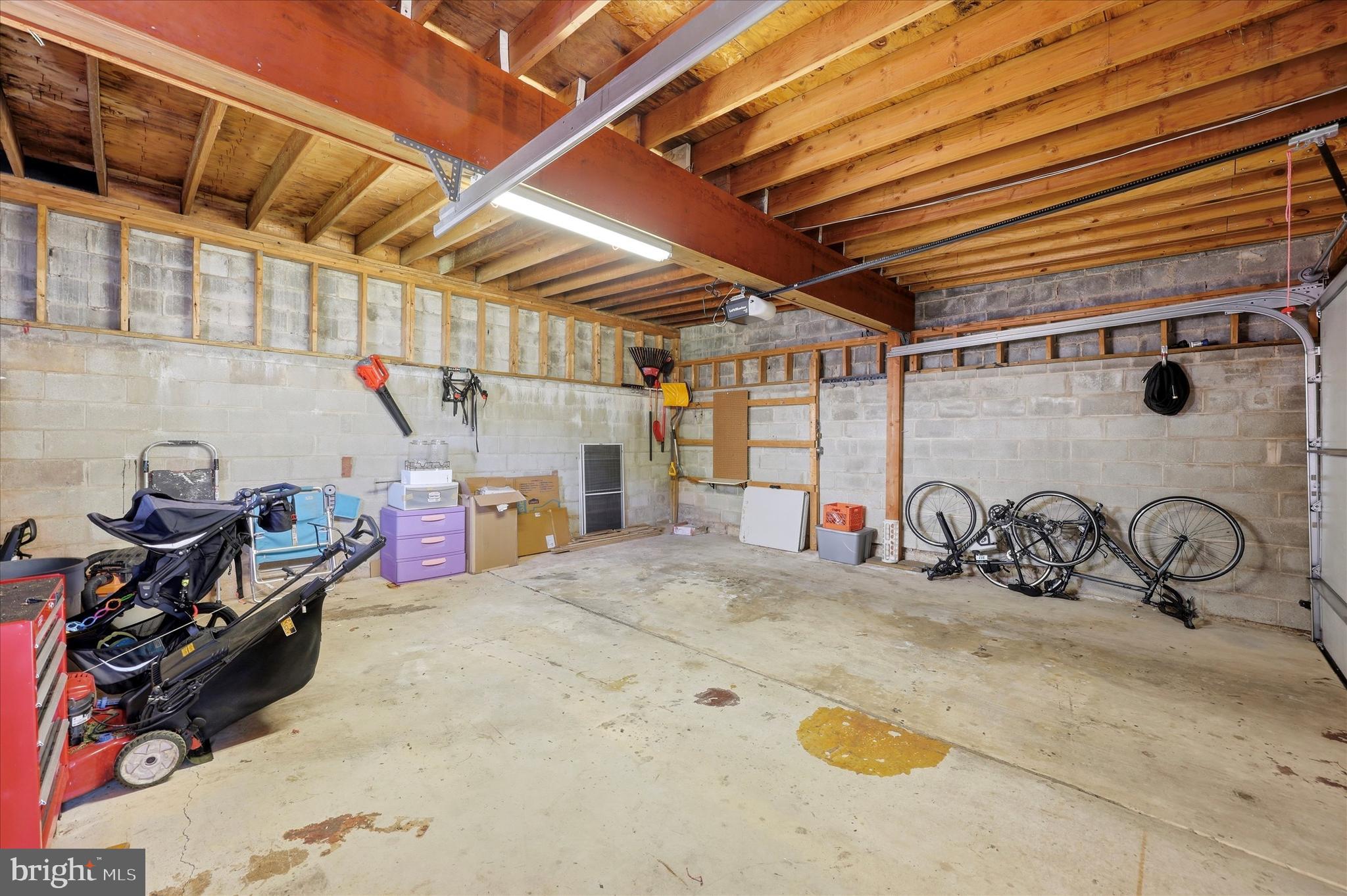 2438 E COUNTY LINE ROAD
