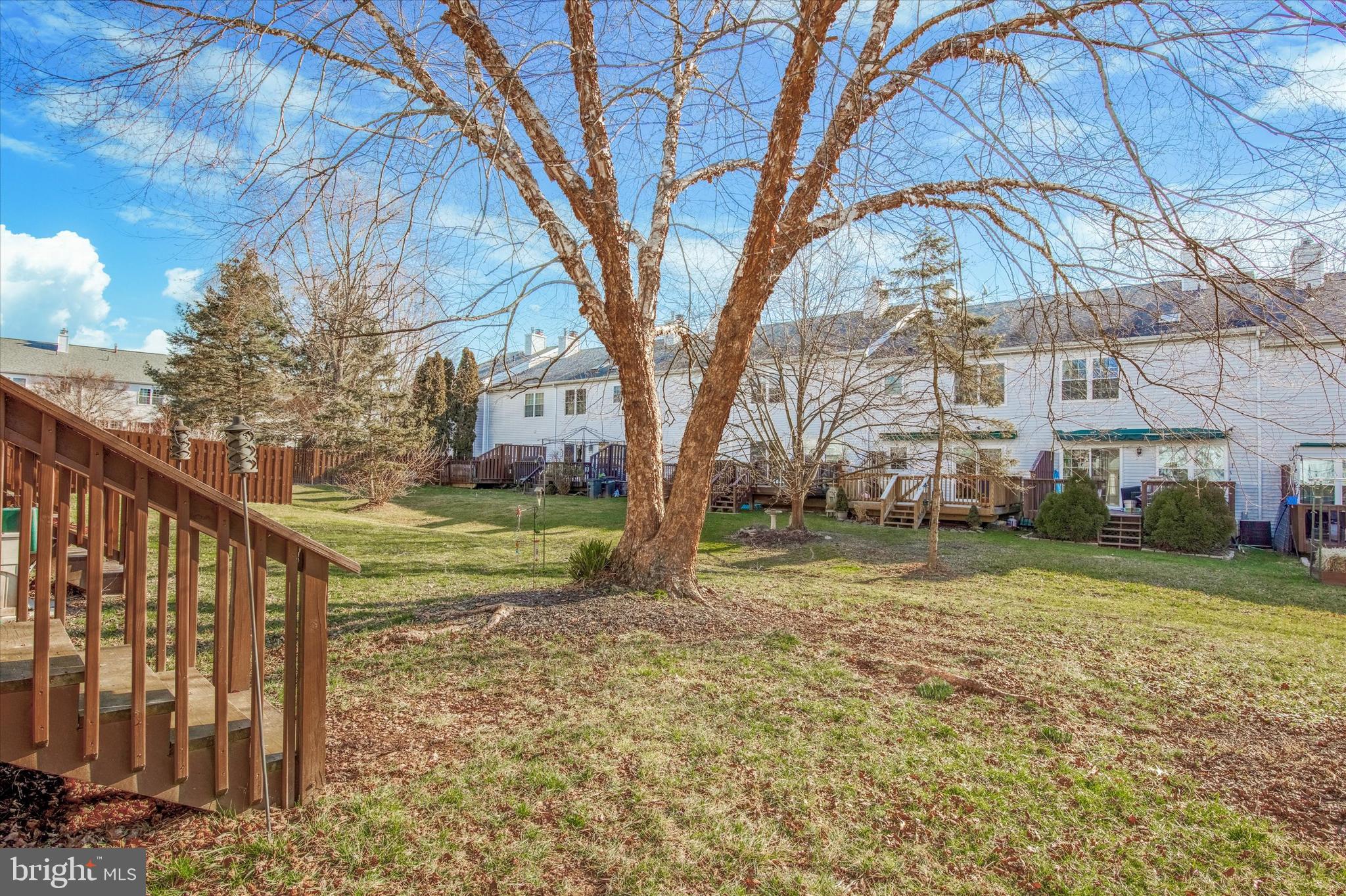 135 Spruce Ln