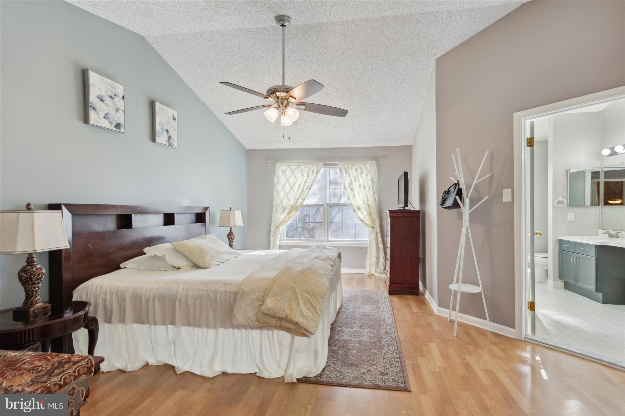 135 Spruce Ln