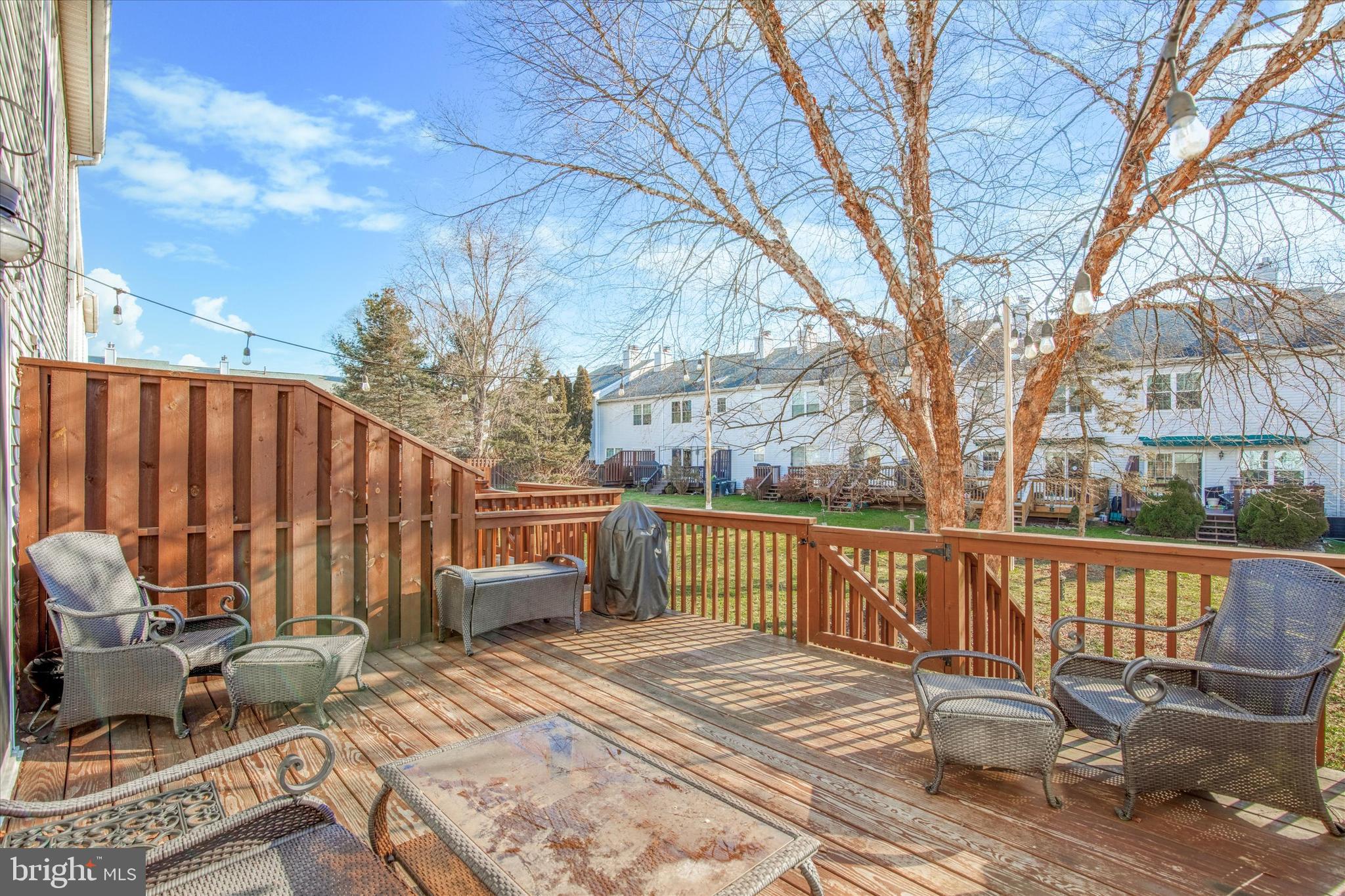 135 Spruce Ln