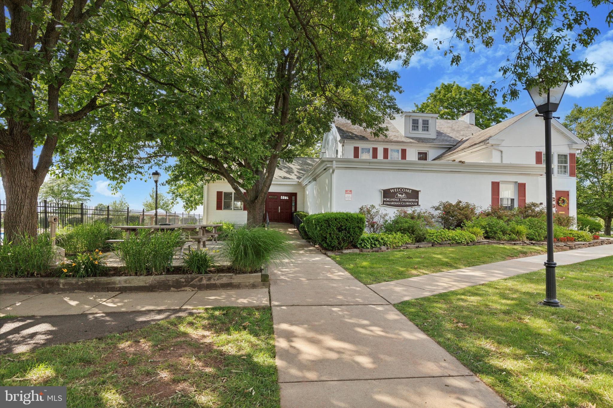 909-B STOCKTON CT #B