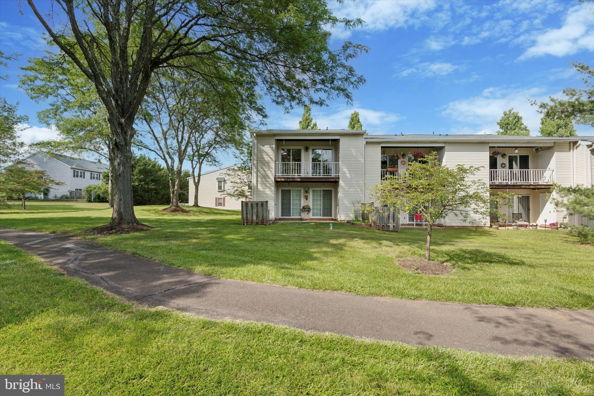 909-B STOCKTON CT #B