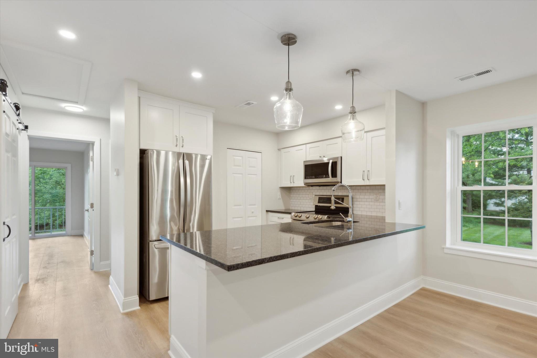 909-B STOCKTON CT #B