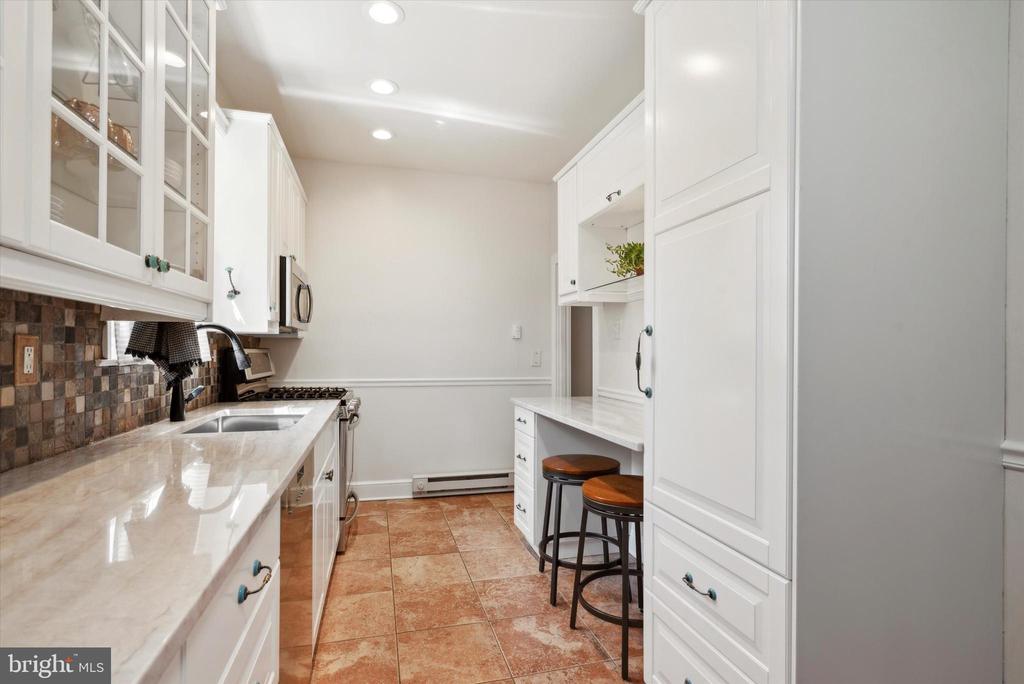 421 Elm Ave