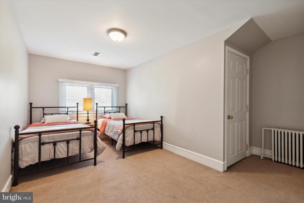 421 Elm Ave