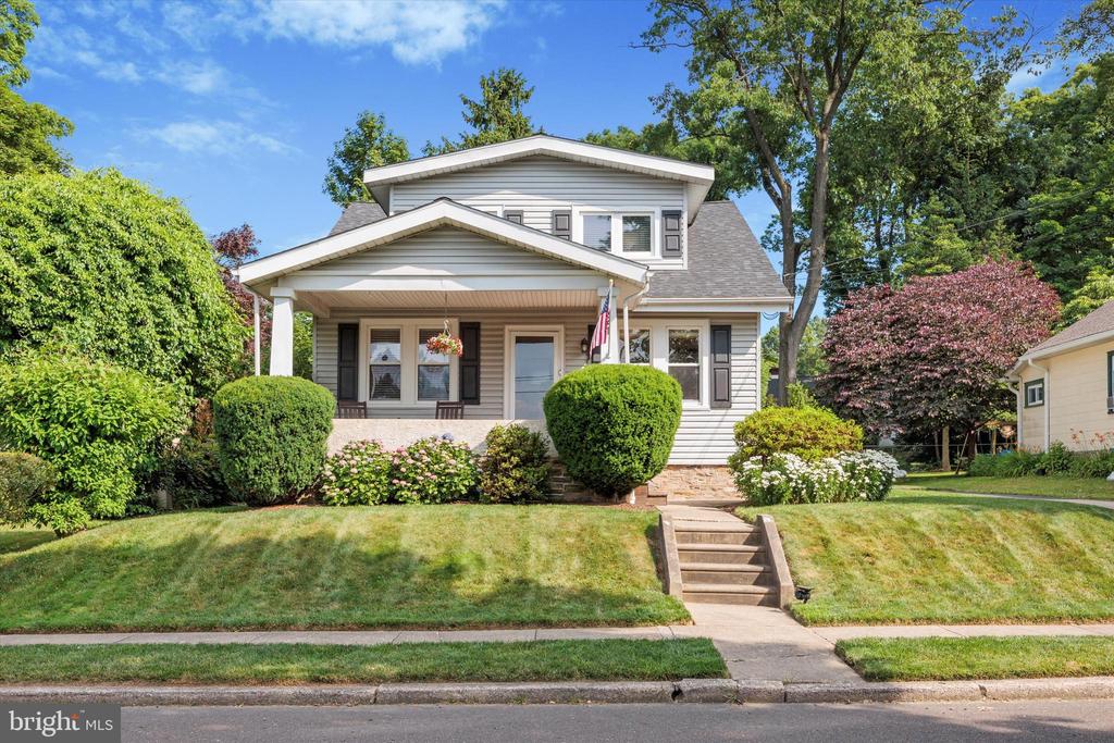 421 Elm Ave