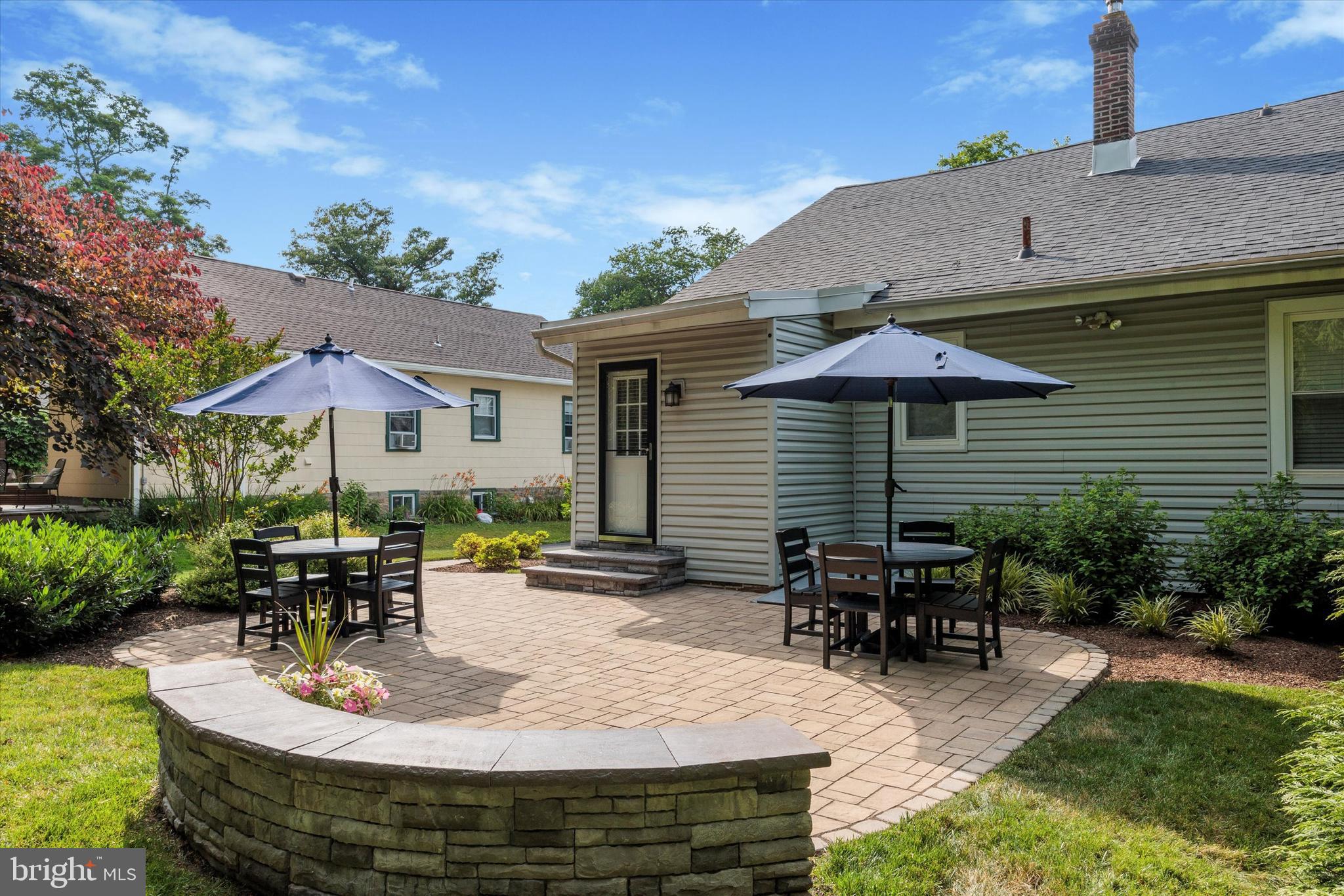 421 Elm Ave