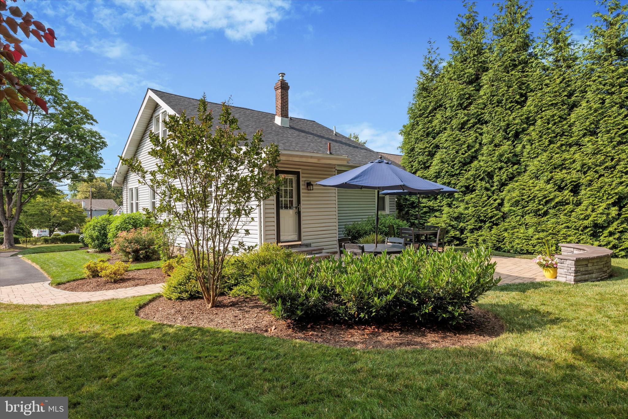 421 Elm Ave