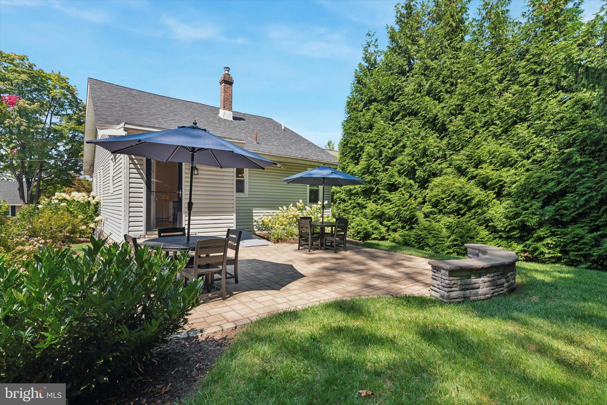 421 Elm Ave