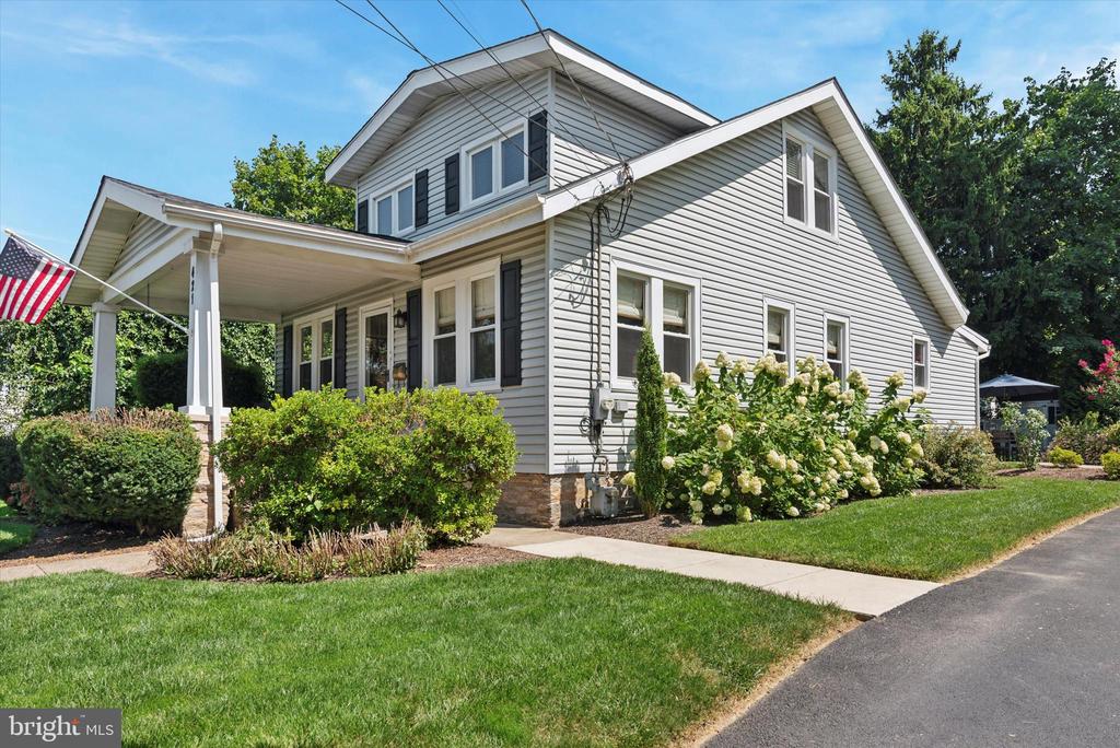 421 Elm Ave