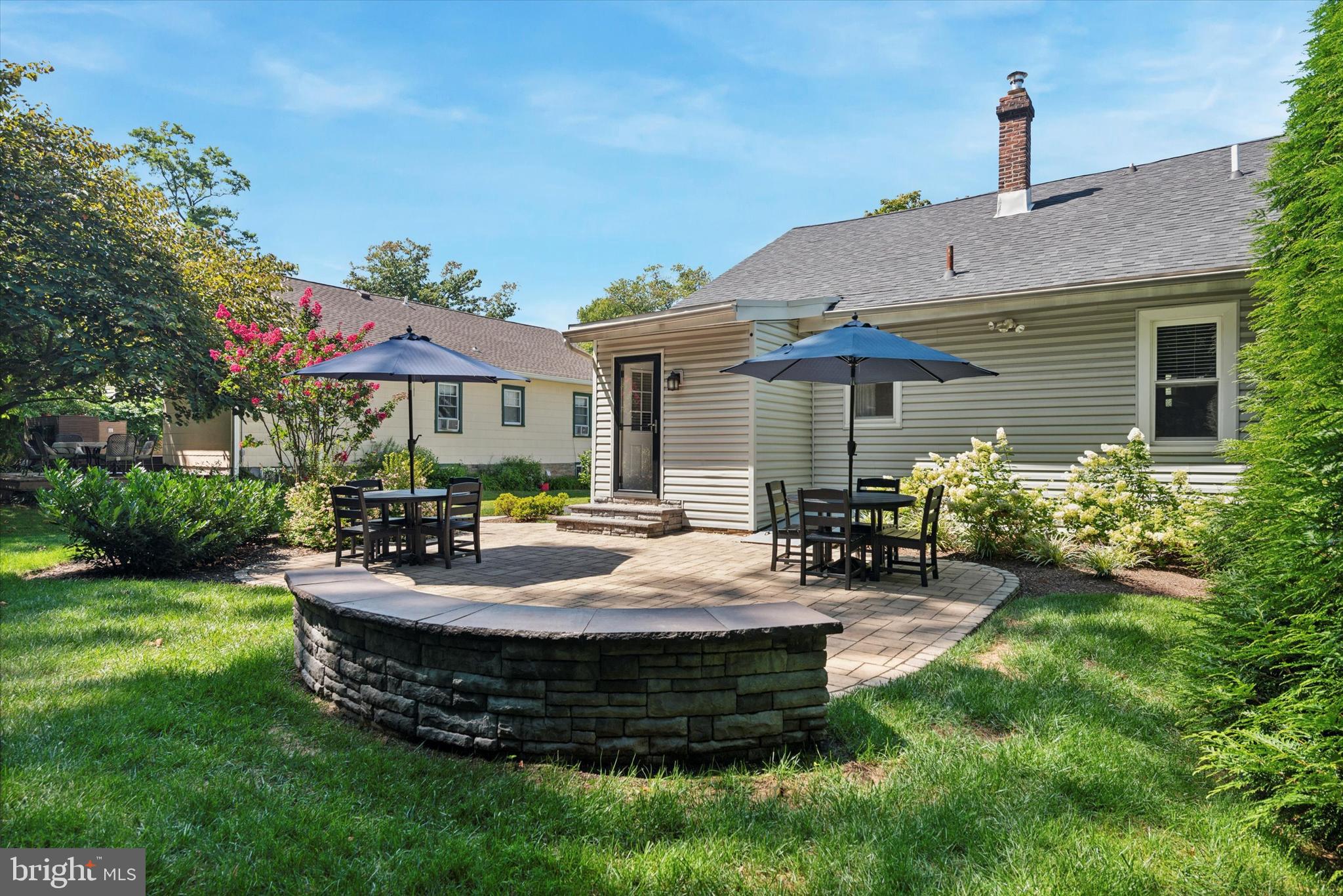 421 Elm Ave