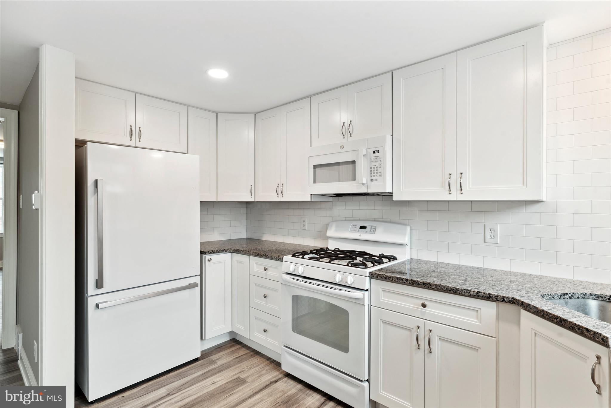253 S MAIN ST