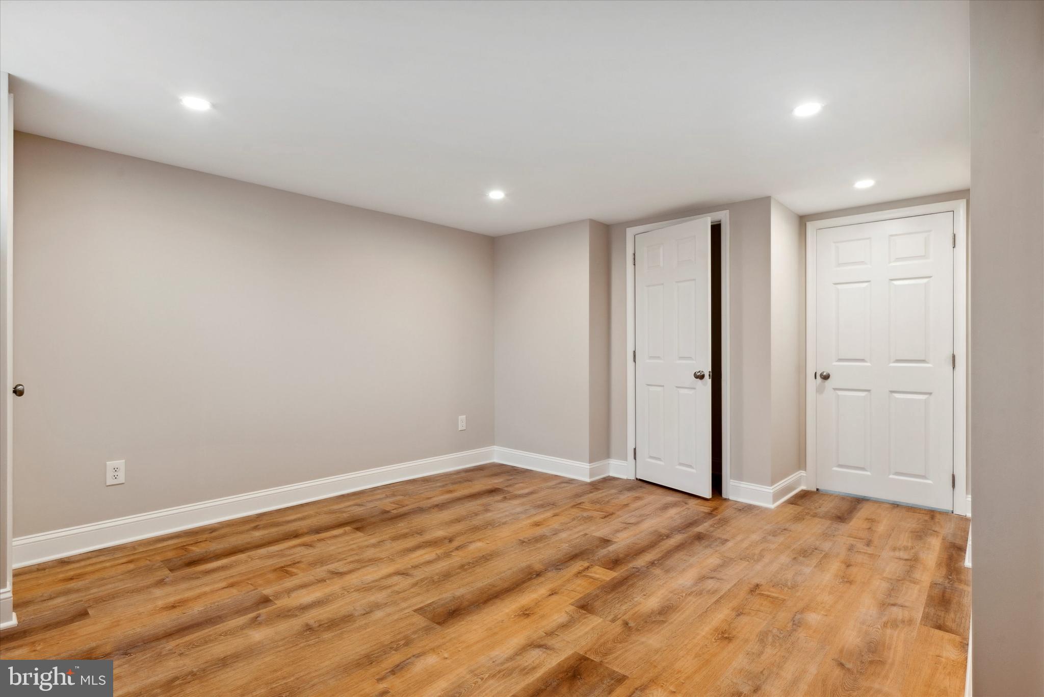 253 S MAIN ST