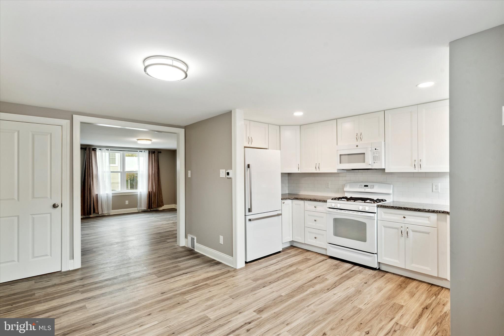 253 S MAIN ST