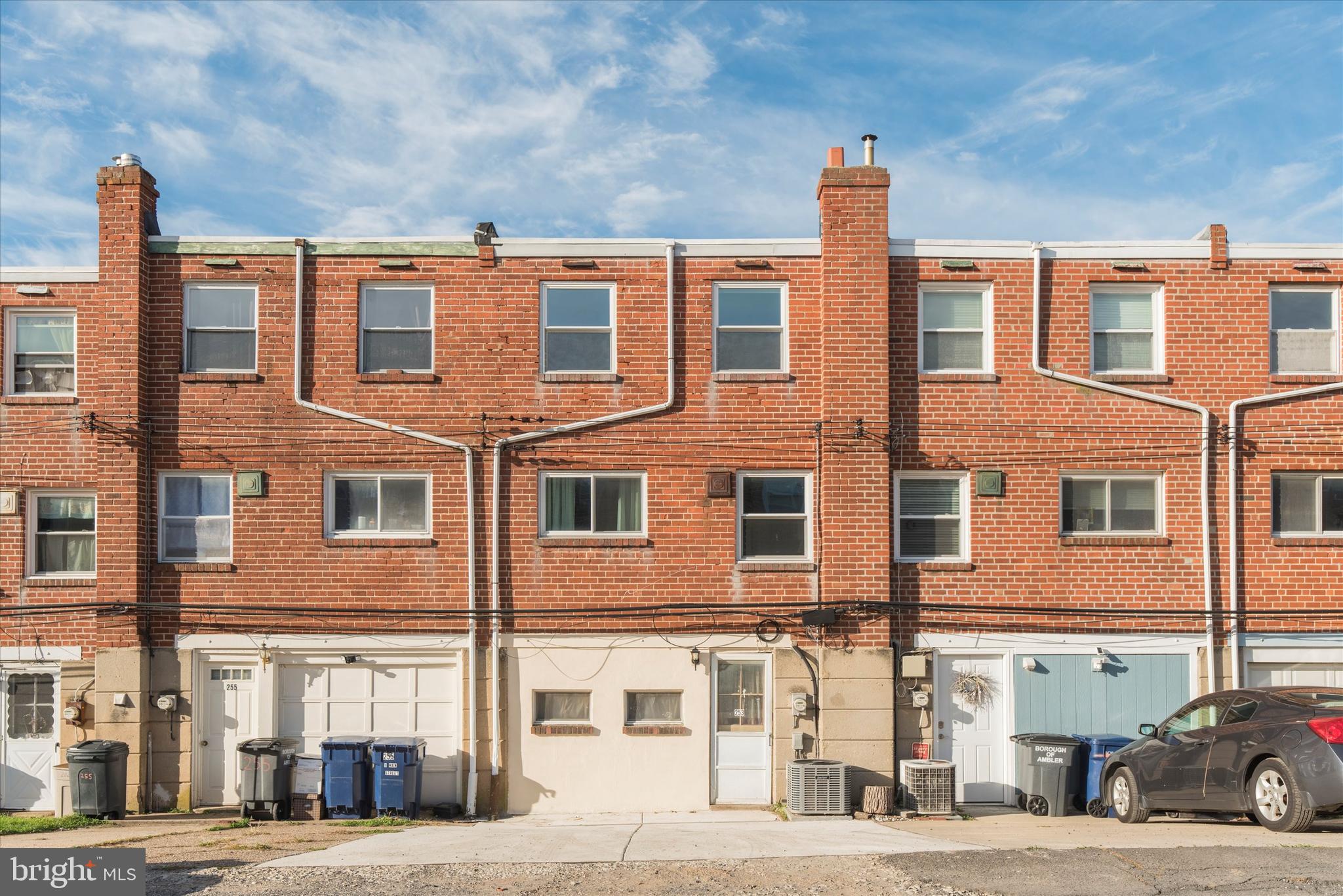 253 S MAIN ST