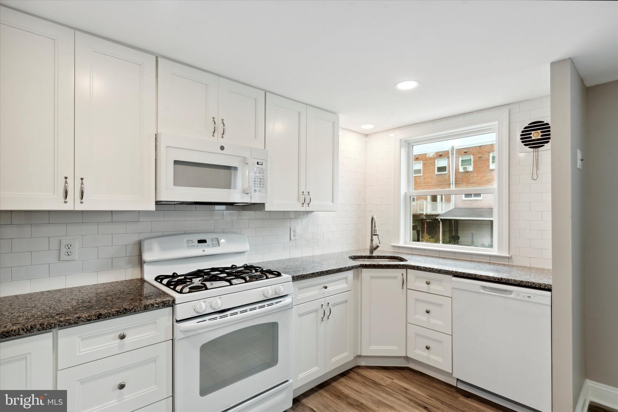 253 S MAIN ST