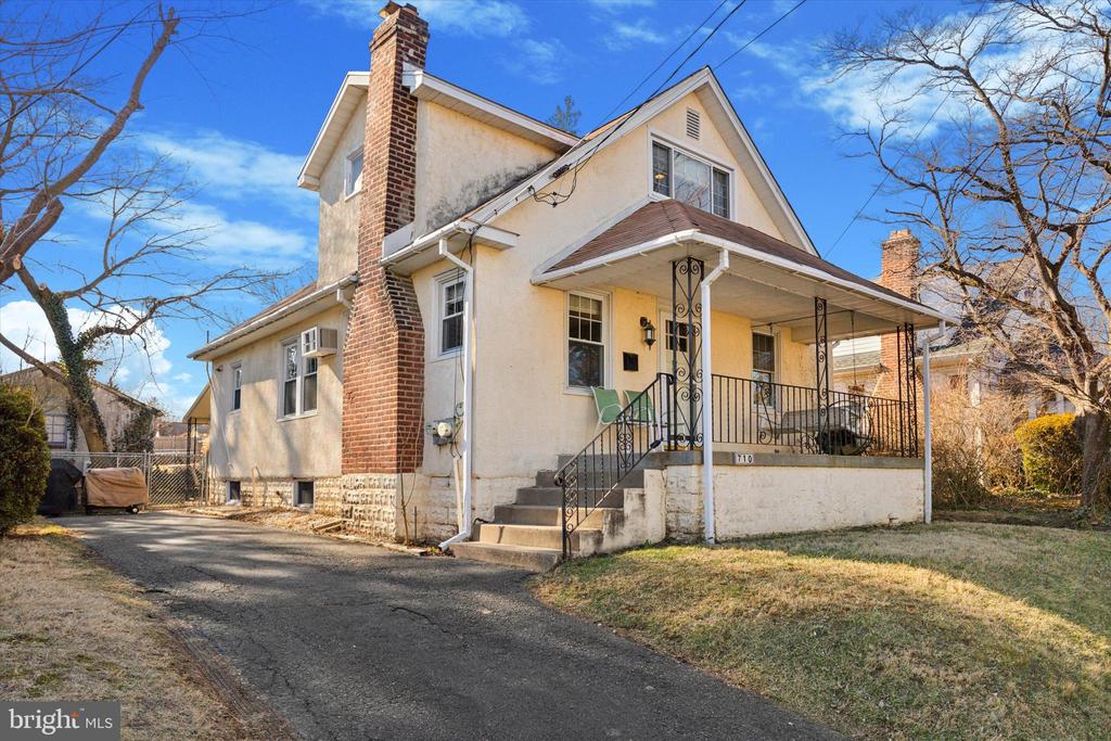 710 Grant Ave