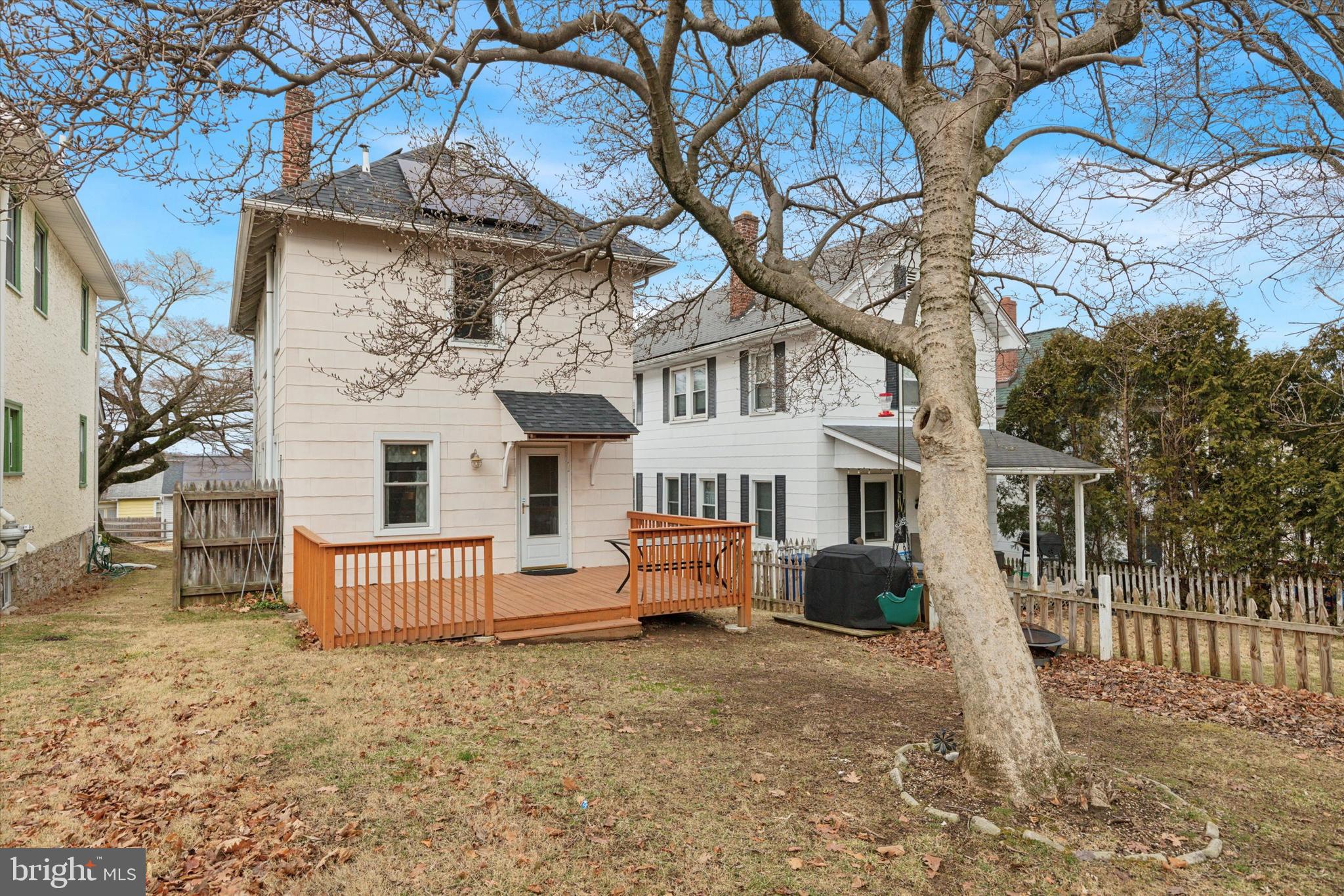 1823 Fairview Ave