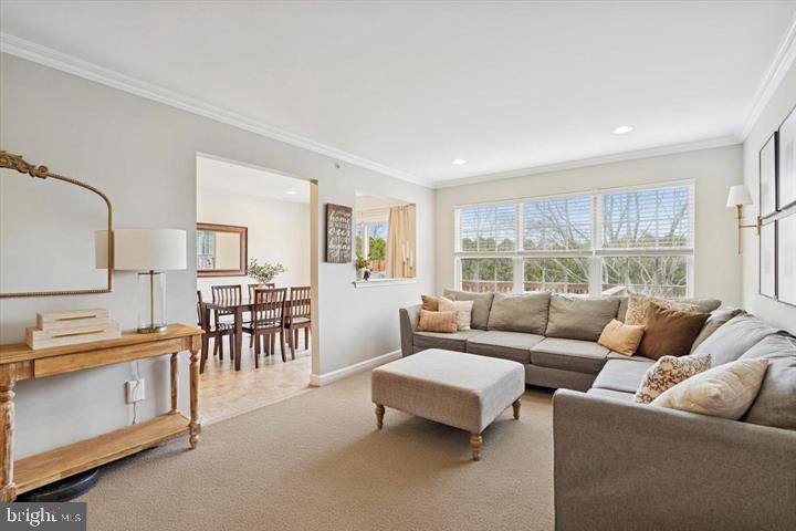 316 GLENN ROSE CIRCLE