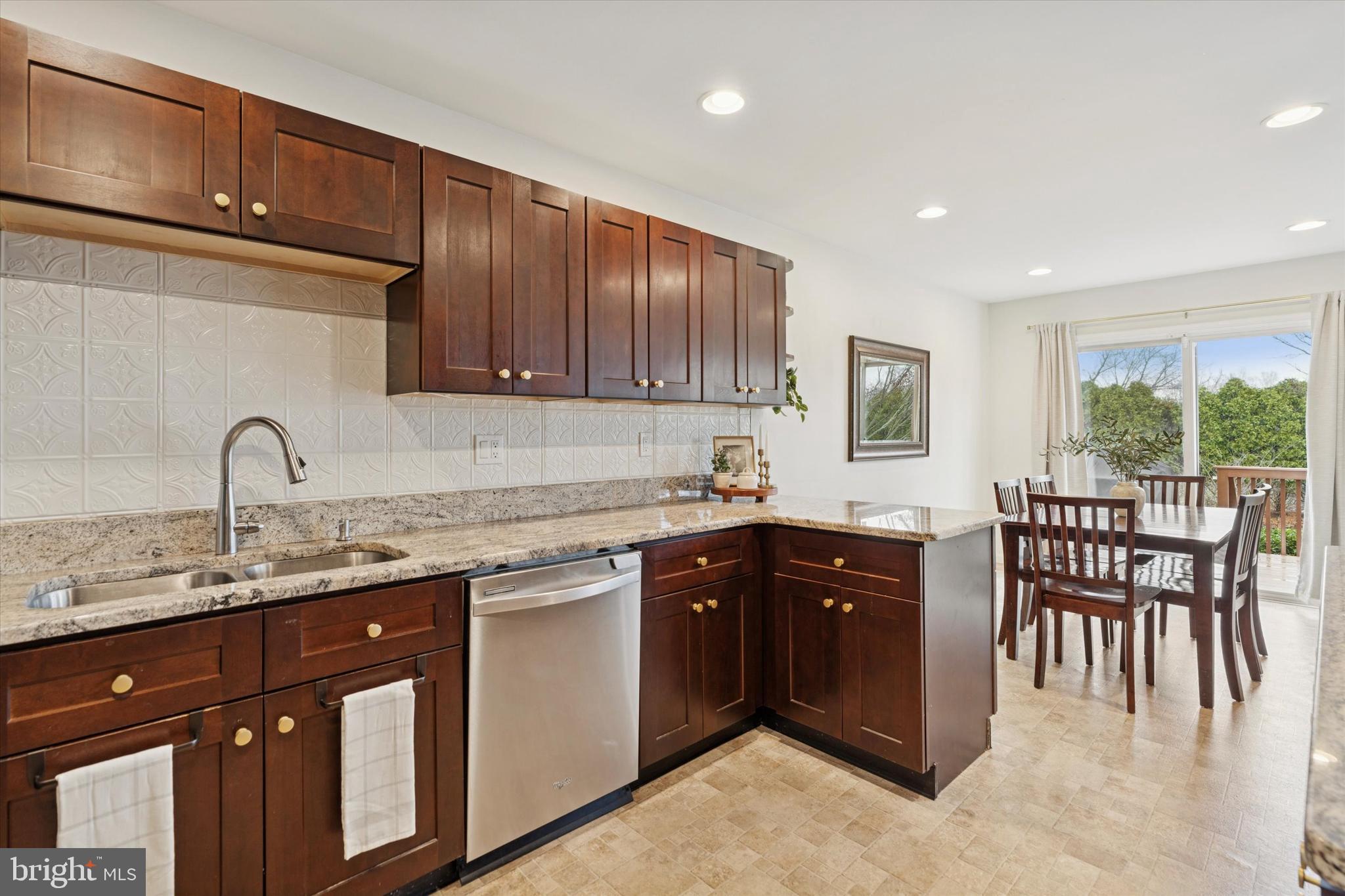 316 GLENN ROSE CIRCLE