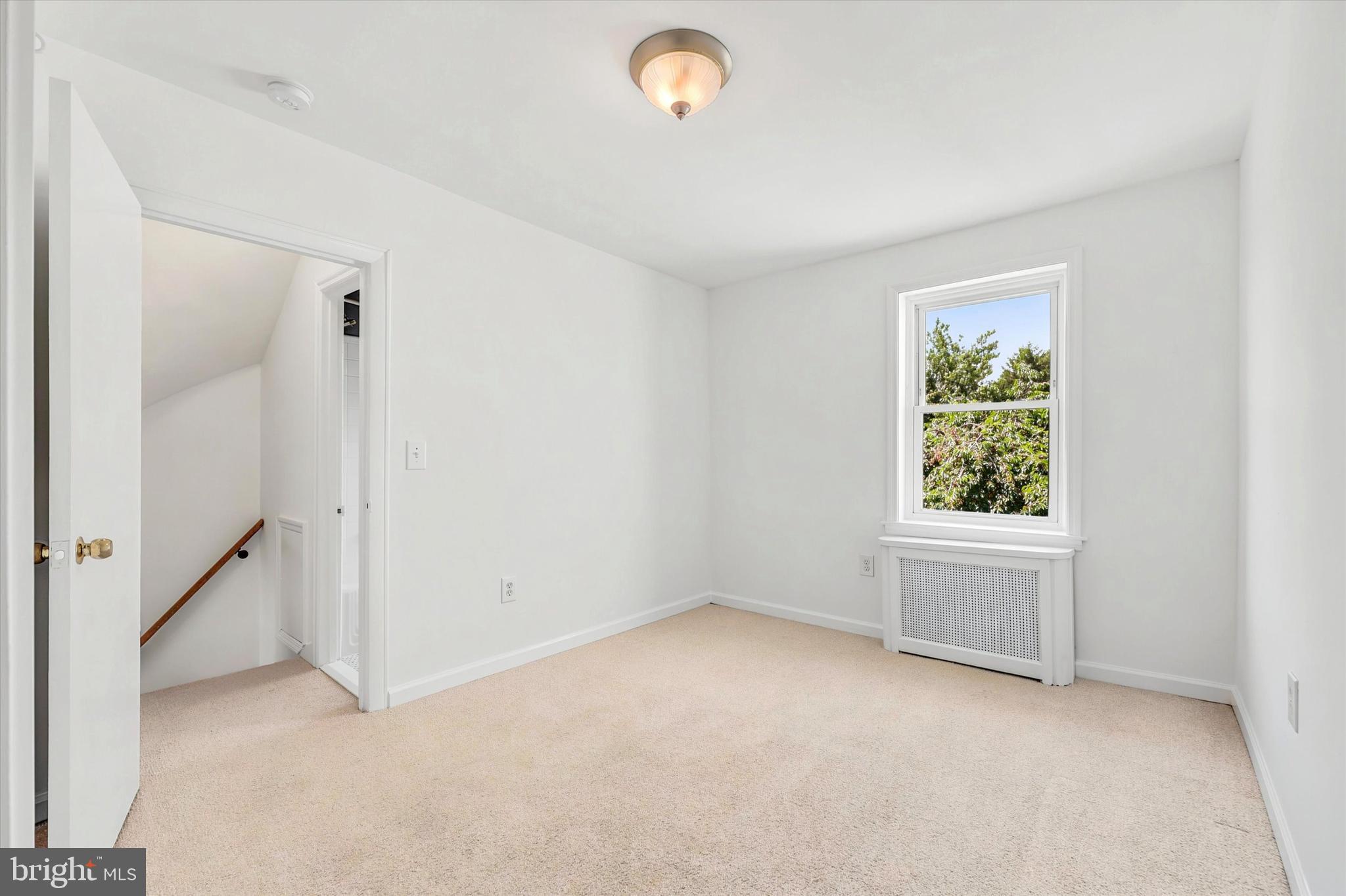 117 E 3RD AVENUE