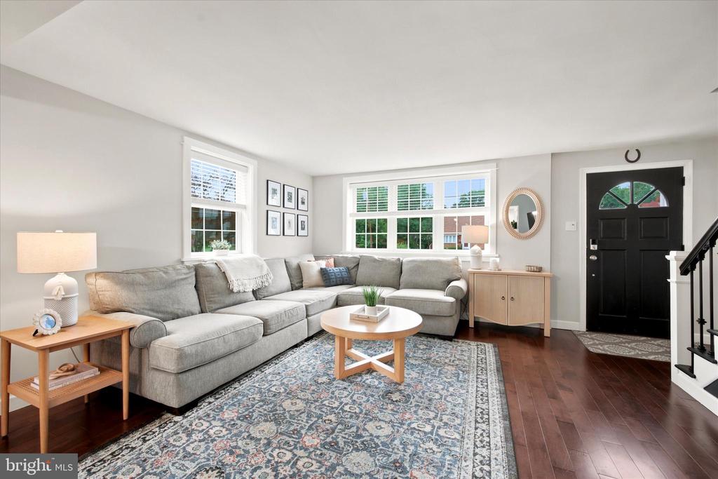 19 NEWINGTON DRIVE