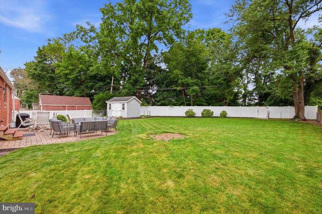19 NEWINGTON DRIVE