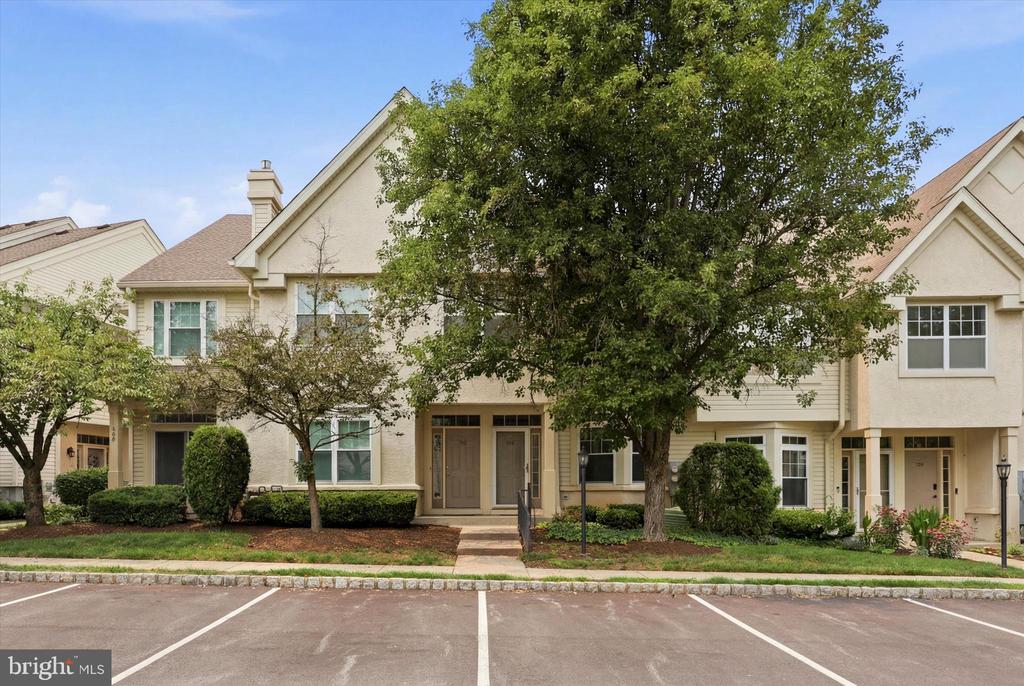 505 DRESHER WOODS DRIVE