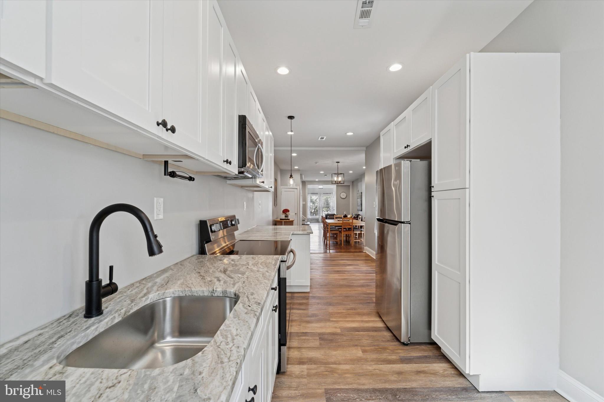 3208 W ALLEGHENY AVENUE