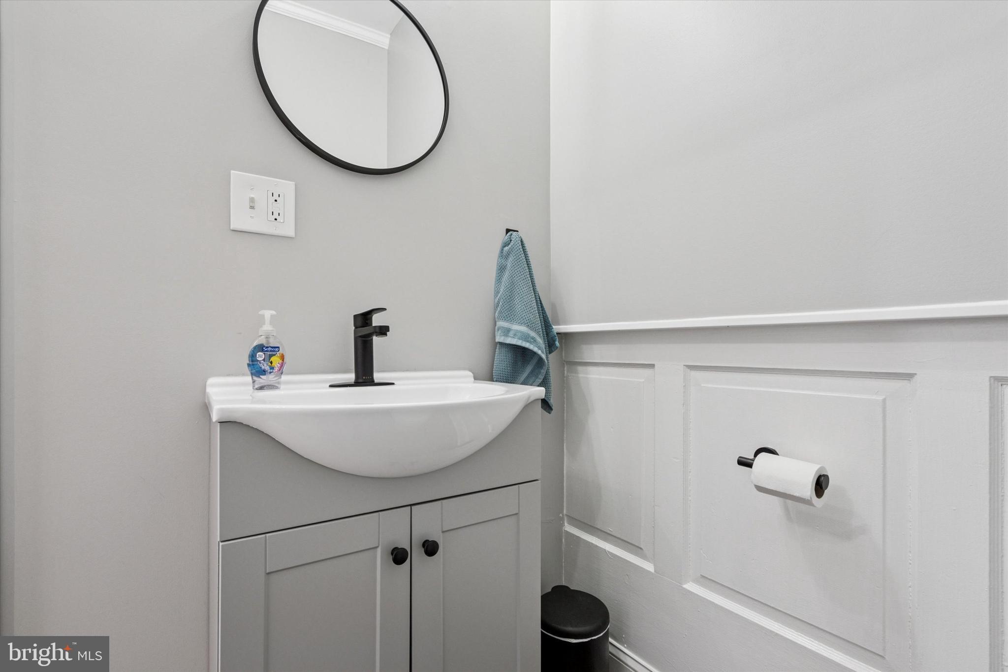 3208 W ALLEGHENY AVENUE