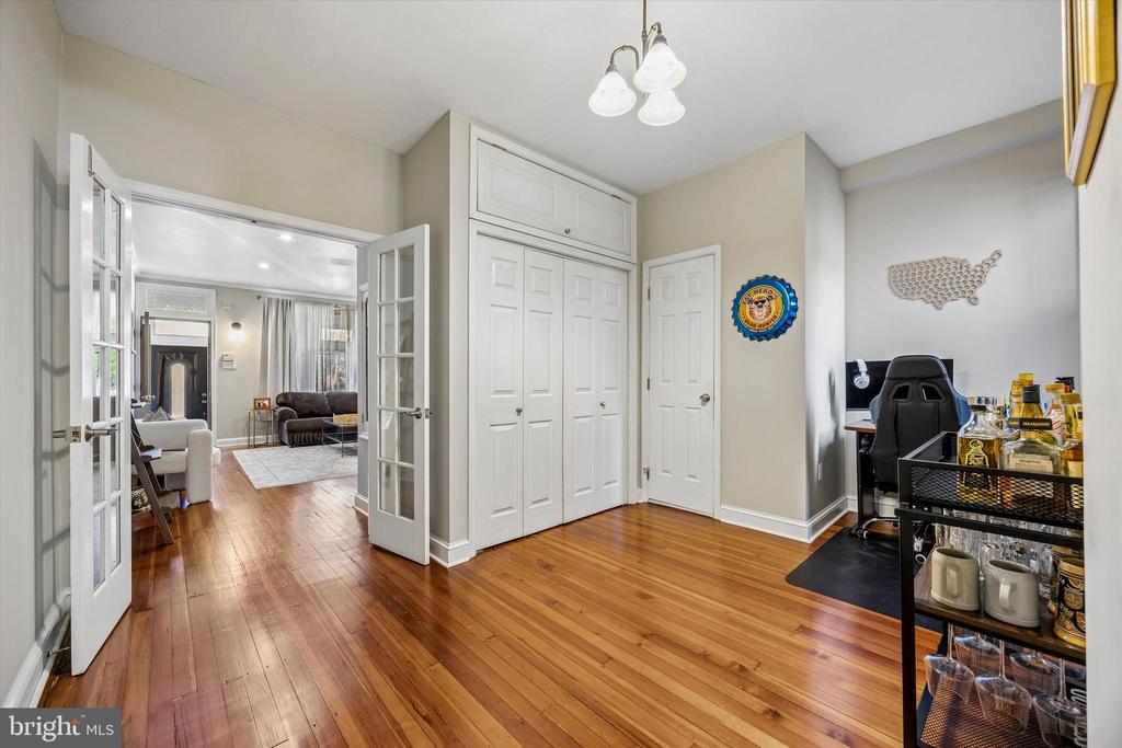 311 KRAMS AVENUE