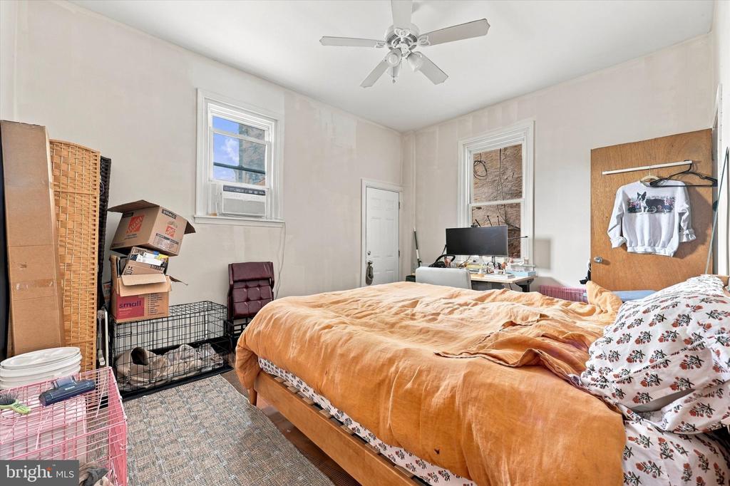 4336 MANAYUNK AVENUE