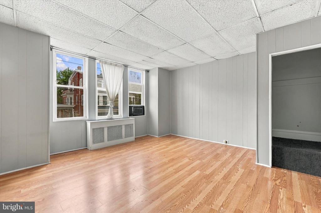 4336 MANAYUNK AVENUE