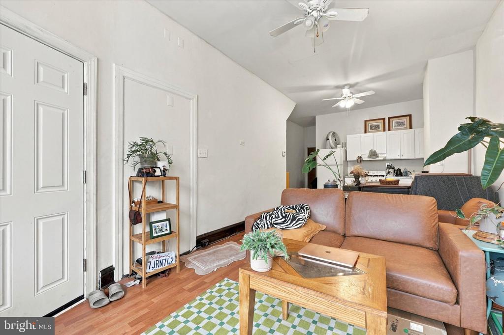 4336 MANAYUNK AVENUE