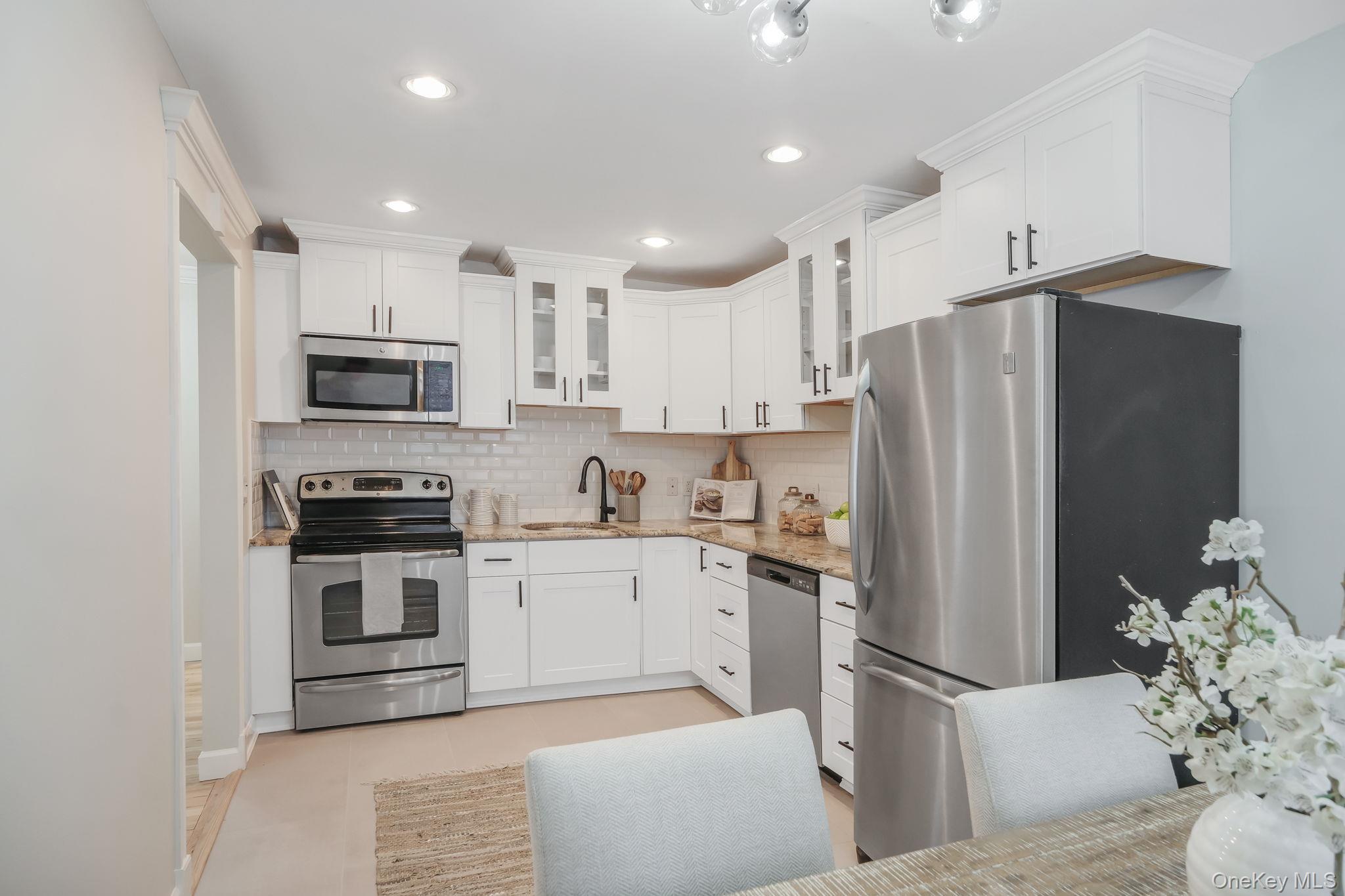 10 Smithtown Unit: 6A