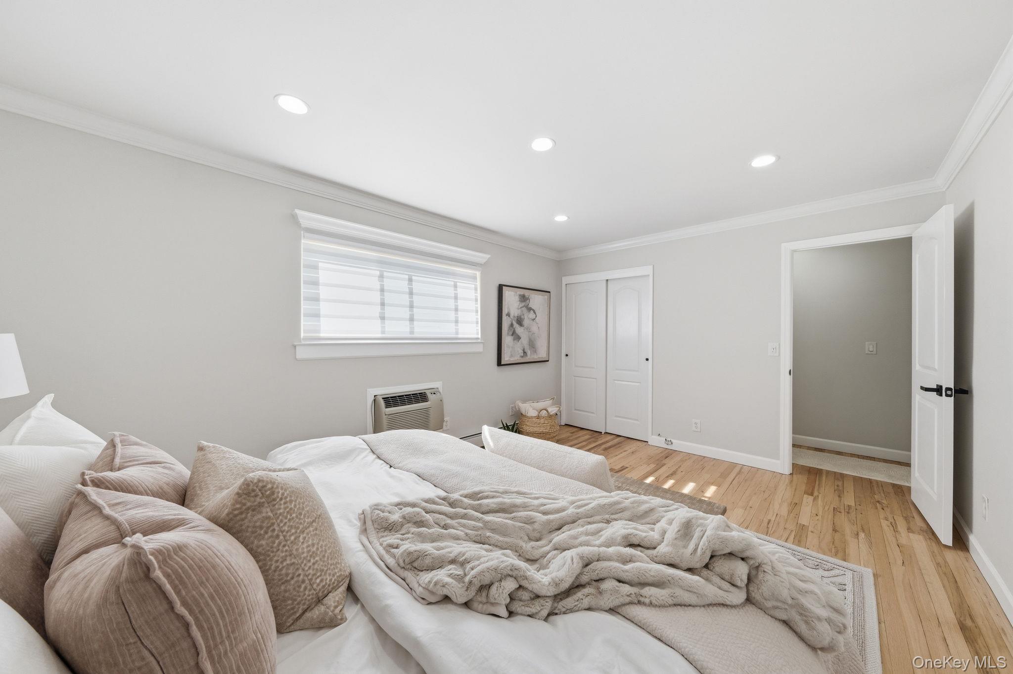 10 Smithtown Unit: 6A