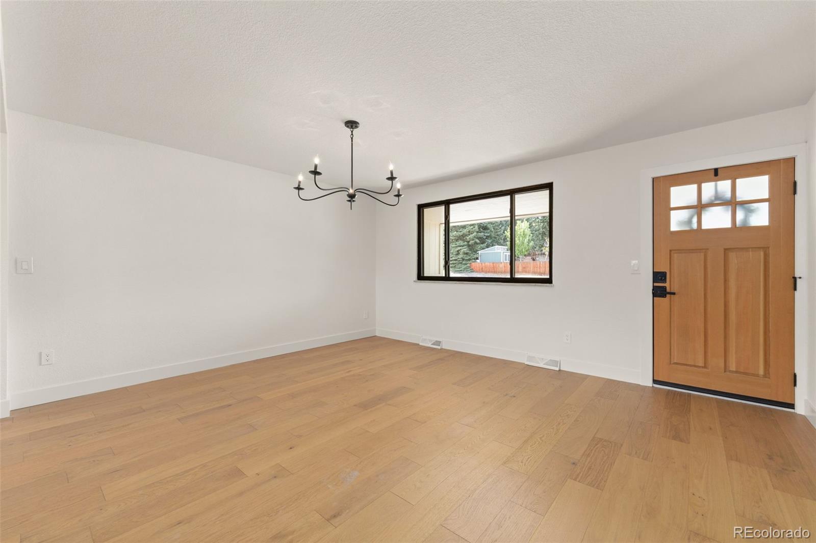 74 S Flora Way