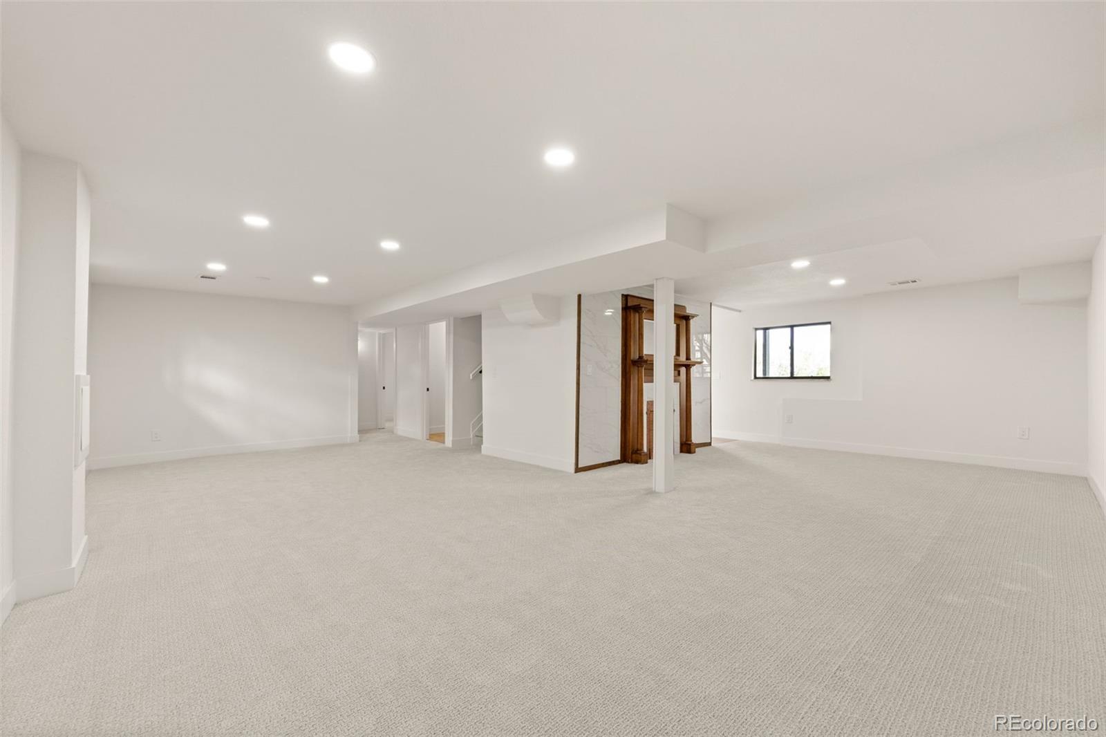 74 S Flora Way