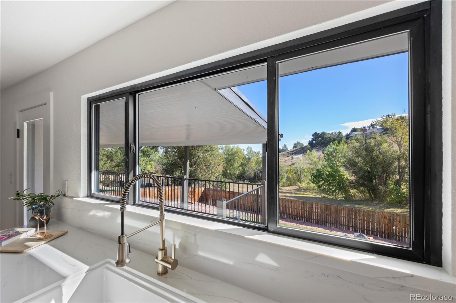 74 S Flora Way