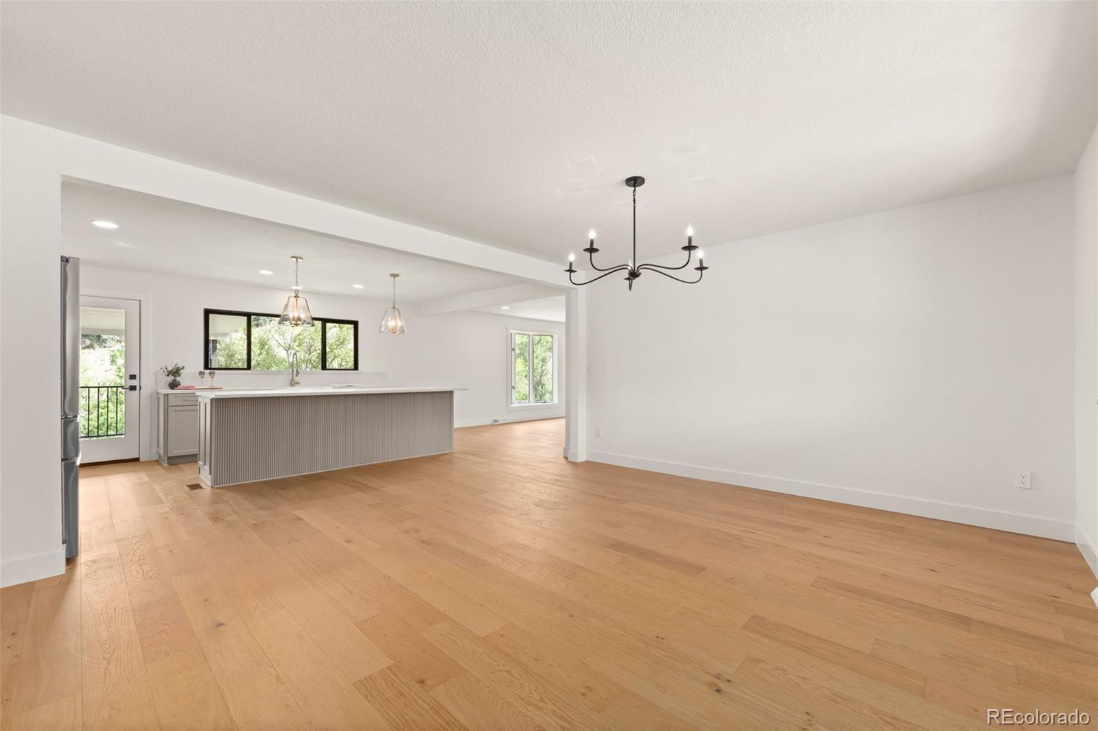 74 S Flora Way
