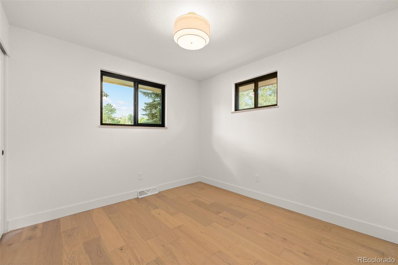 74 S Flora Way