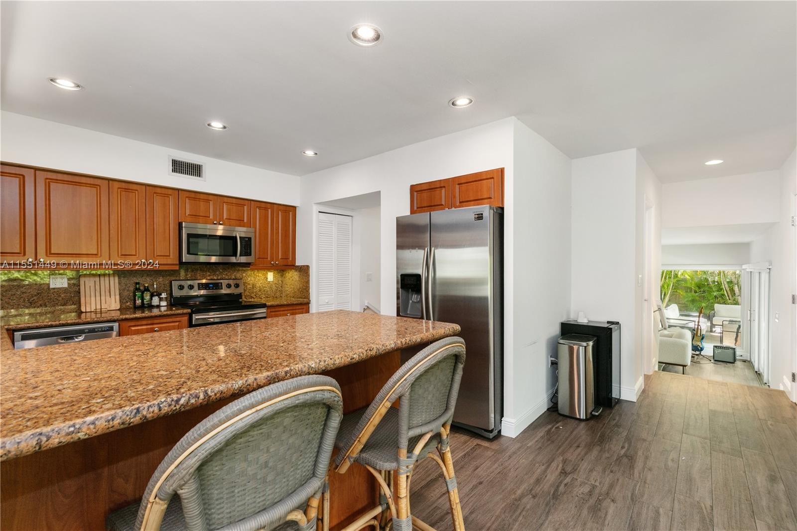 412 Ridgewood Rd